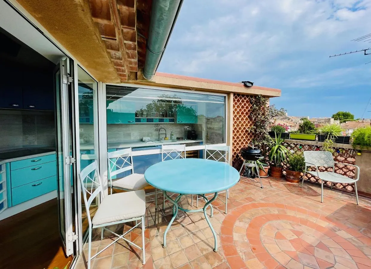 L'Atypique - T3 Grande Terrasse, Bbq Vue Et Cheminee Apartment Avignon
