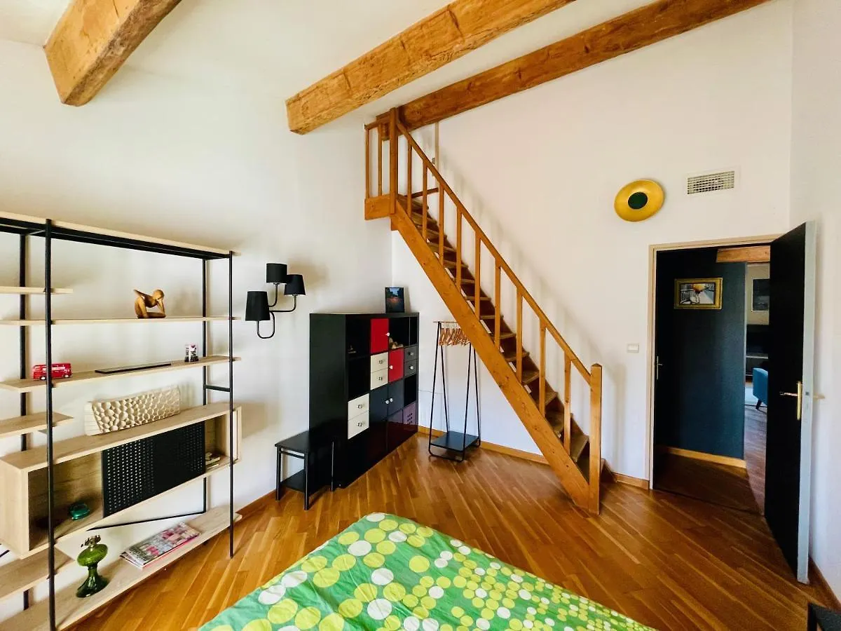 L'Atypique - T3 Grande Terrasse, Bbq Vue Et Cheminee Apartment Avignon 0*,